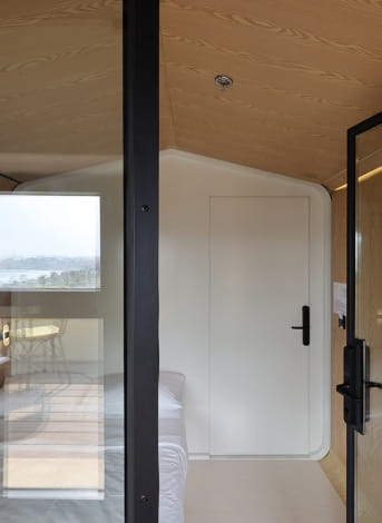 מלון מומלץ בתל אביב לזוג | The O pod